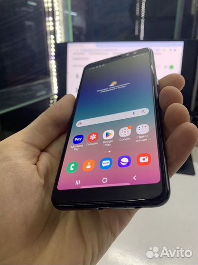 Samsung Galaxy A8 (2018), 4/32 ГБ