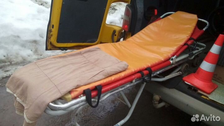 Перевозки (транспортировка) лежачих больных