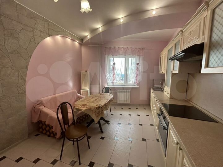 2-к. квартира, 77 м², 11/18 эт.