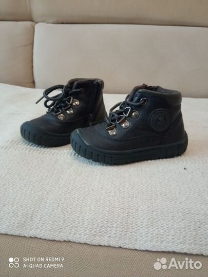 Ботинки демисезонные для мальчика 23 р