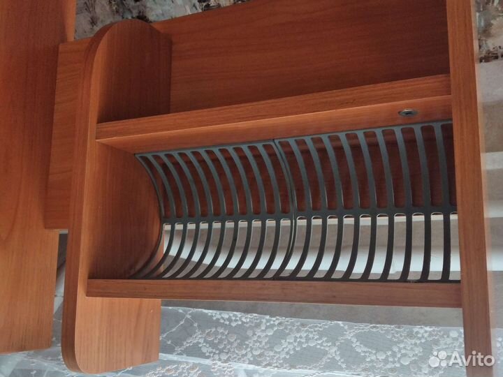 Стол компьютерный