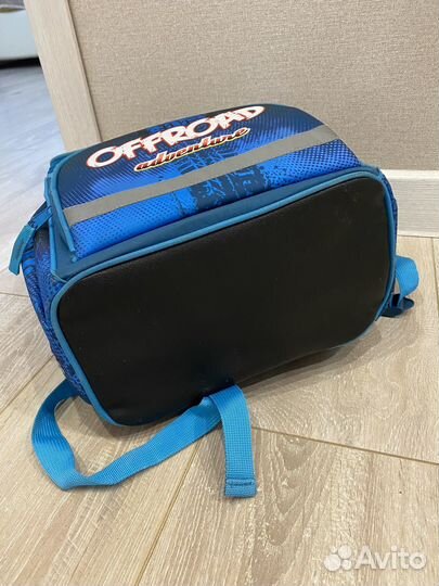 Школьный рюкзак