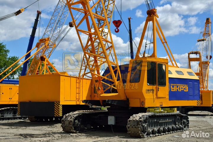 Гусеничный кран ЧКЗ МКГ-25БР, 1989