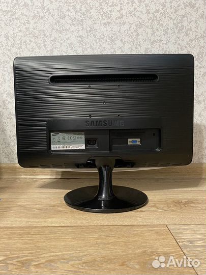 Монитор Samsung SyncMaster B2030