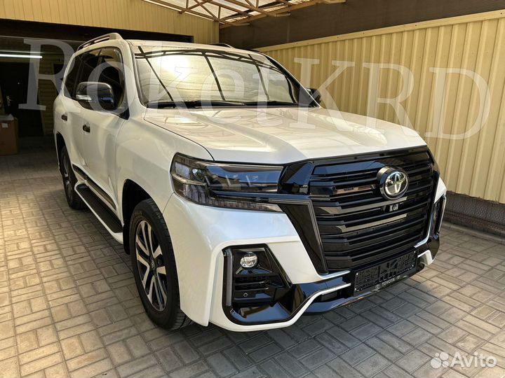 Рестайлинг Toyota Land Cruiser 200 Urban G0C3