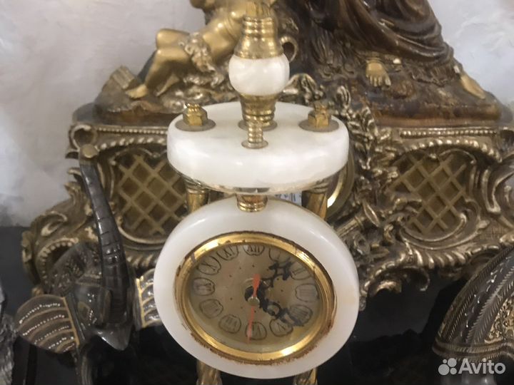 Старинные часы Подсвечники Каминные Белый Оникс