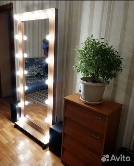 Гримерное зеркало