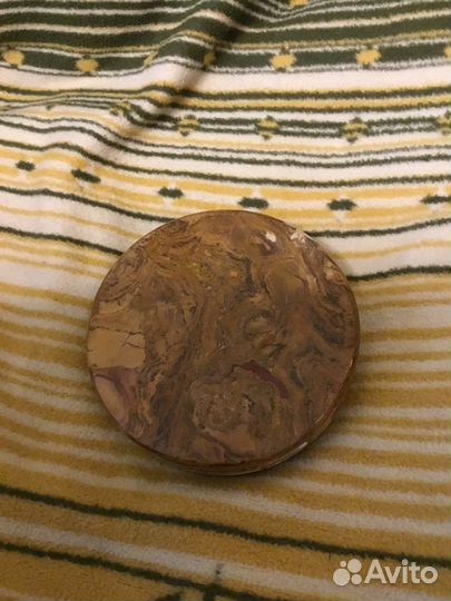 Пепельница из оникса