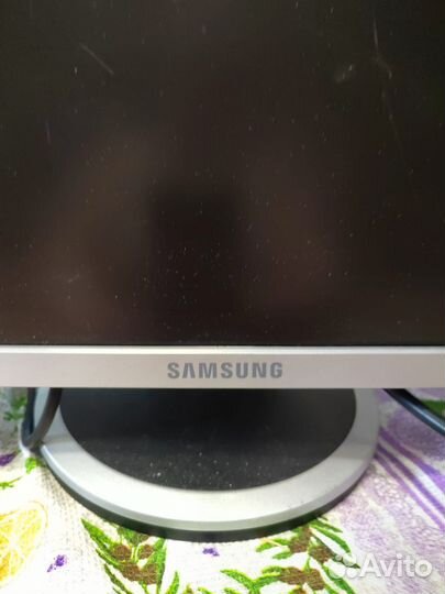 Монитор Samsung 19 дюймов