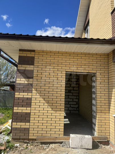 Дом 141 м² на участке 5 сот.