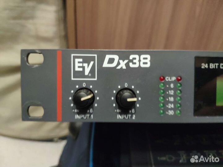 Эстрадный для концертов процесор кроссовер EV DX38