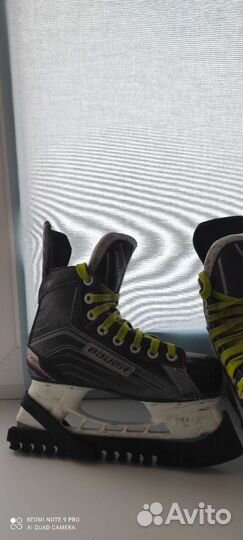 Продам хоккейные коньки bauer