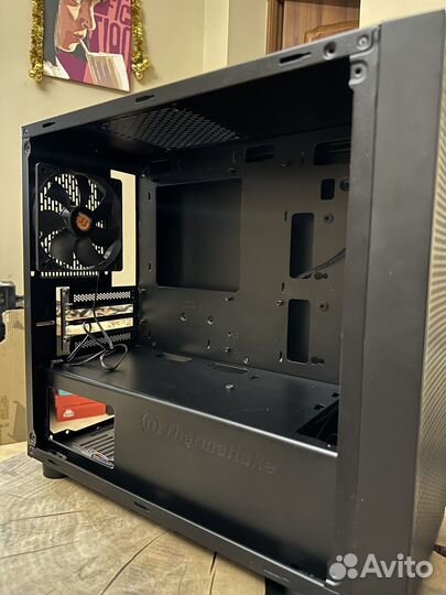 Корпус Thermaltake Versa H18 3 кулера