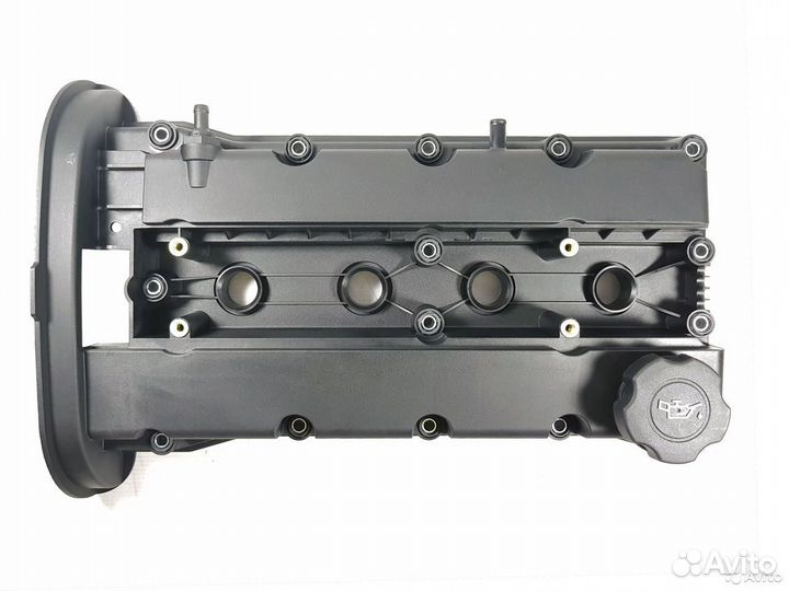 Клапанная крышка новая. В Наличии с гарантией