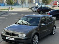 Volkswagen Golf 1.6 MT, 2000, 300 000 км, с пробегом, цена 550 000 руб.