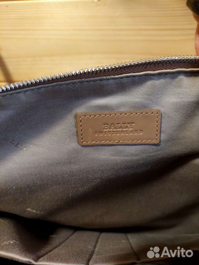 Сумка натуральная кожа Bally оригинал 20.000 отдам
