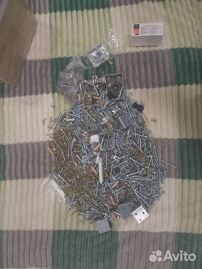 Мебельная фурнитура