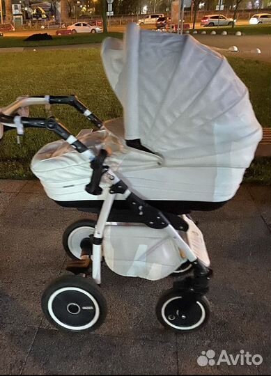 Коляска белая (2 в 1) экокожа Adamex