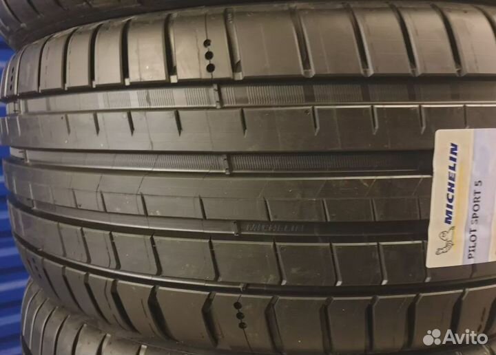 Michelin Pilot Sport 5 225/40 R19 93Y