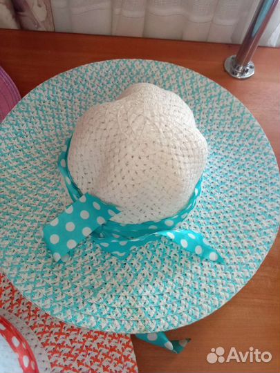 Шляпа женская соломенная