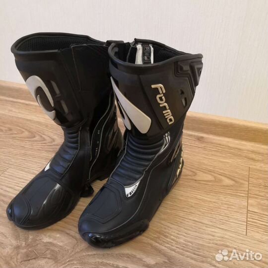 Мотоботы Forma