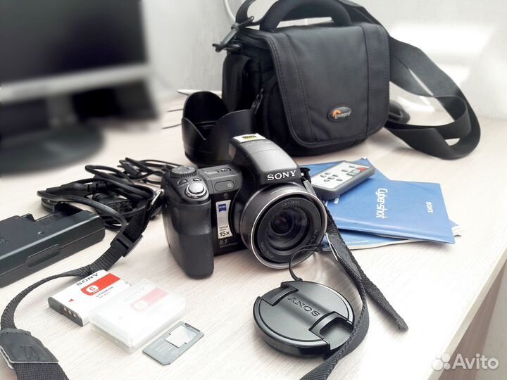 Фотокамера Sony Cyber-shot DSC-H9