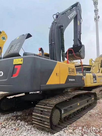 Гусеничный экскаватор Volvo EC240C LR, 2023