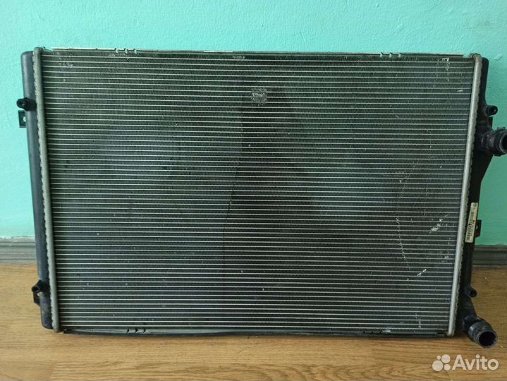 Продам радиатор охлаждающей жидкости