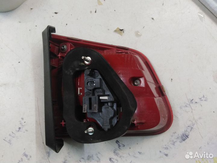 Фонарь задний правый volkswagen tiguan