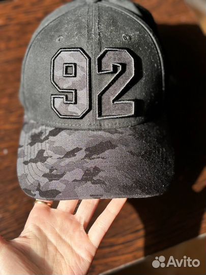 Бейсболка с номером 92