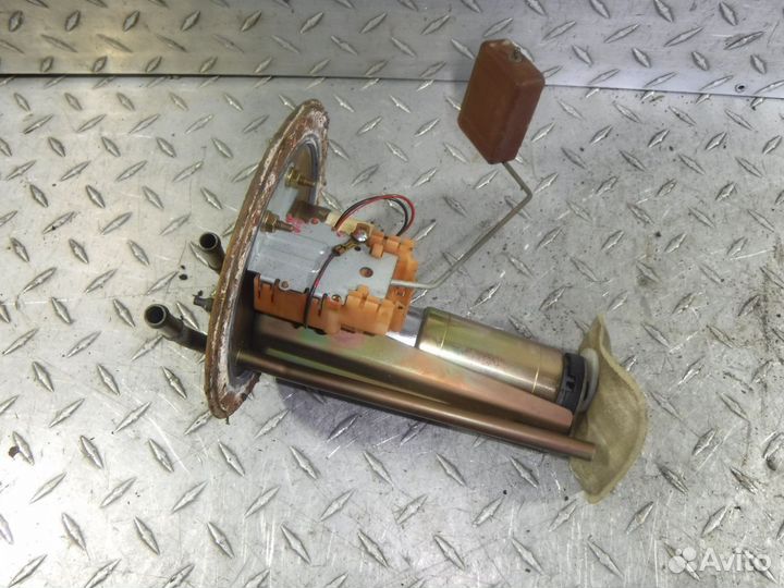 Насос топливный Mazda Capella