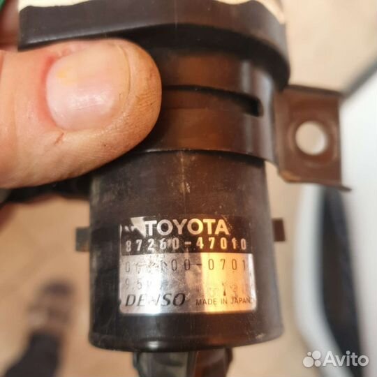 Помпа инвертора 87260-47010 тойота приус