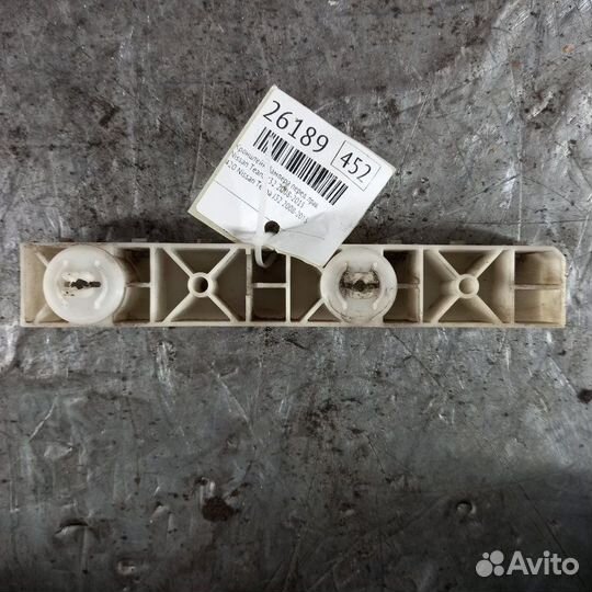 Кронштейн бампера передний правый Nissan Teana J32