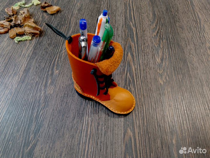 Ботинок - карандашница. Карандашница. Нат. кожа