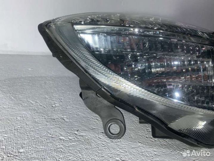 Фара передняя правая Skoda Roomster 94901829