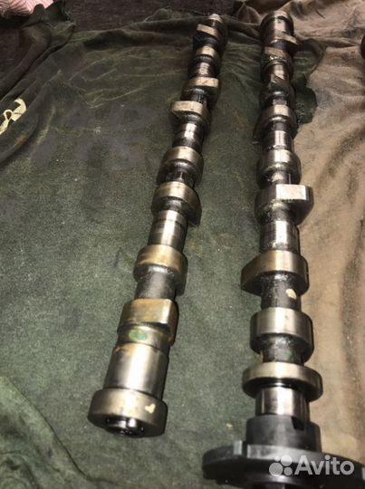 Распредвал ниссан навара Д40 2,5 d 2008 год