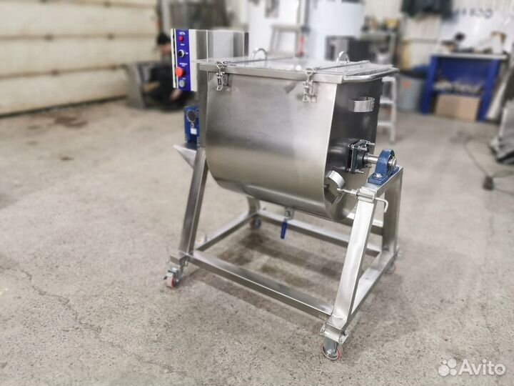 Маслобойка (маслоизготовитель)