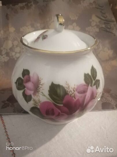 Фарфоровая посуда