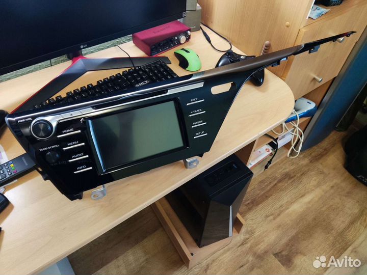 Штатная магнитола toyota camry 70
