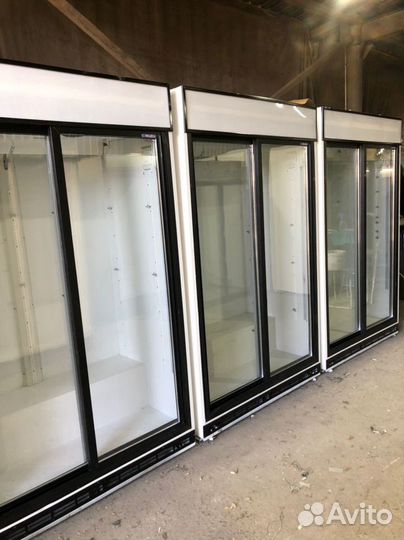 Холодильный шкаф Каравелл