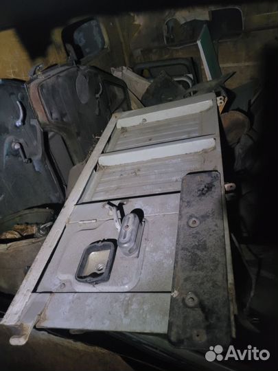 УАЗ задняя хлопушка