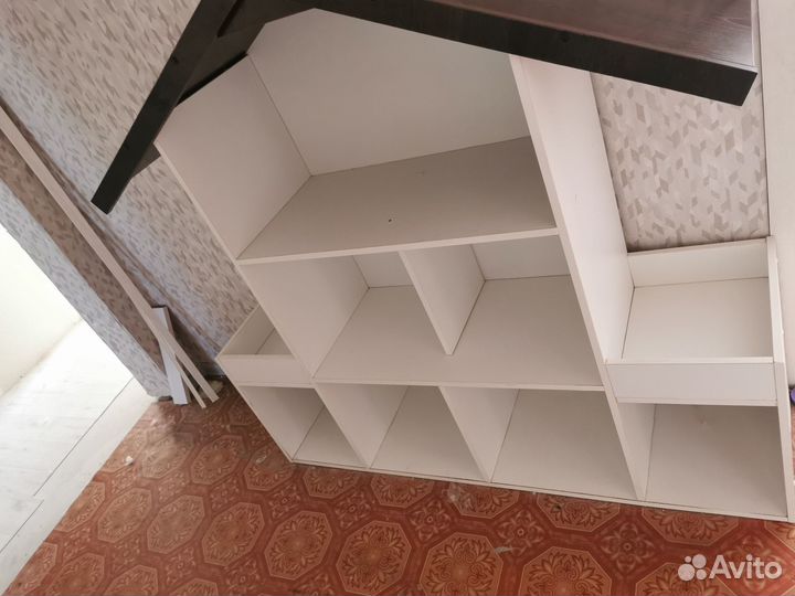 Домик в детскую комнату /стелаж /шкафчик