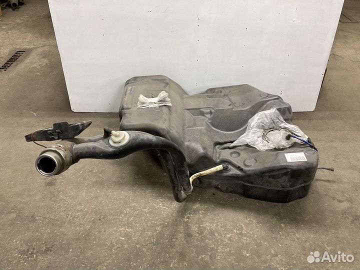 Топливный бак дизельный Volkswagen Passat B6