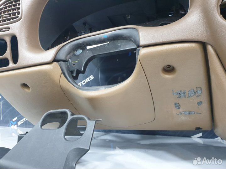 Торпедо Chevrolet Trailblazer GMT360 LL8 2002