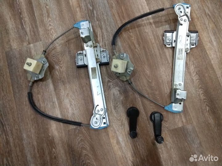 Стеклоподъёмники задние на Ладу Гранту