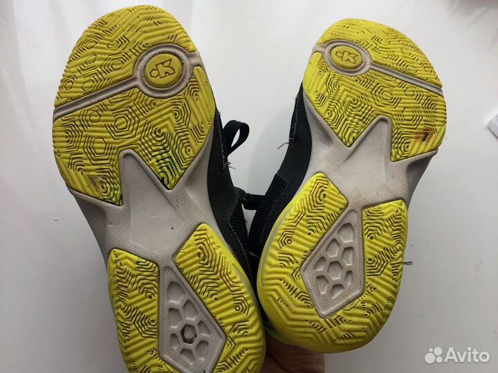 Баскетбольные кроссовки