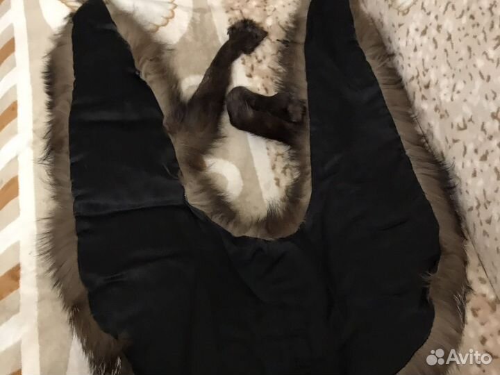 Сьемный меховой воротник. Из чернобурки