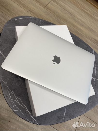 Apple MacBook air 13 2020 m1 8gb 256