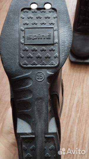 Лыжные ботинки