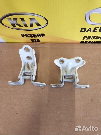 Петли задней правой двери kia rio 3 - 939